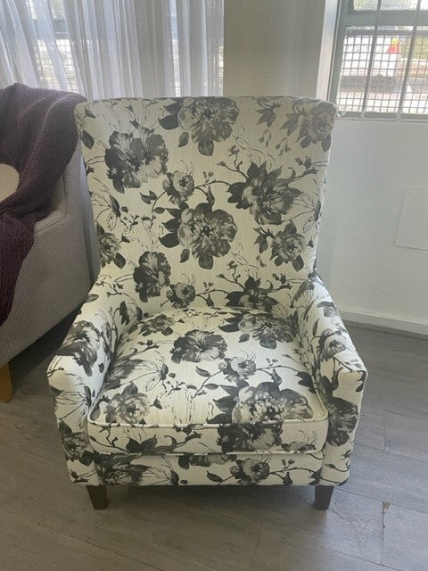 James Armchair Vinyl Covered | 75x80x106cmh